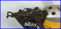 DeWALT DC628 18V Cordless 15 Gauge Angled Finish Nailer Nail Gun Tool Kit