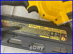 DeWalt 20v Brushless Framing Nailer Nail Gun DCN692 for Parts Repair Not Working