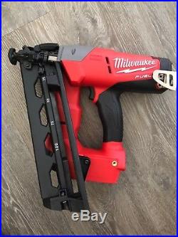 Milwaukee 2742-20 M18 FUEL 16ga Angled Finish Nailer (Tool Only) Nail Gun NEW