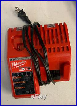 Milwaukee 2743-20 M18 FUEL 15GA Finish Nailer with 2.0 Battery And Charger Used