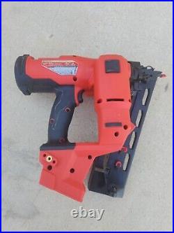 Milwaukee M18 Fuel 16 Gauge Angled Finish Nailer (2841-20) TOOL ONLY